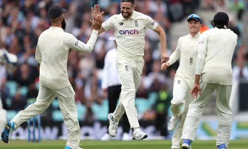 ഇന്ത്യ 191 റണ്സിന് പുറത്ത് ഇന്ത്യ 191 റണ്സിന് പുറത്ത്