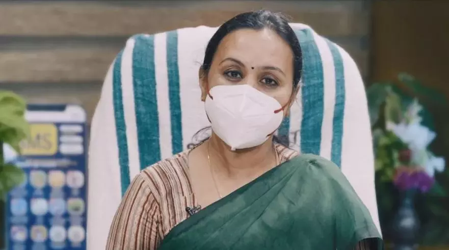 സംസ്ഥാനത്ത് വീണ്ടും വാക്സിൻ ക്ഷാമം; ആറു ജില്ലകളില് കോവിഷീല്ഡ് പൂര്ണമായും തീര്ന്നെന്ന് ആരോഗ്യമന്ത്രി സംസ്ഥാനത്ത് വീണ്ടും വാക്സിൻ ക്ഷാമം; ആറു ജില്ലകളില് കോവിഷീല്ഡ് പൂര്ണമായും തീര്ന്നെന്ന് ആരോഗ്യമന്ത്രി