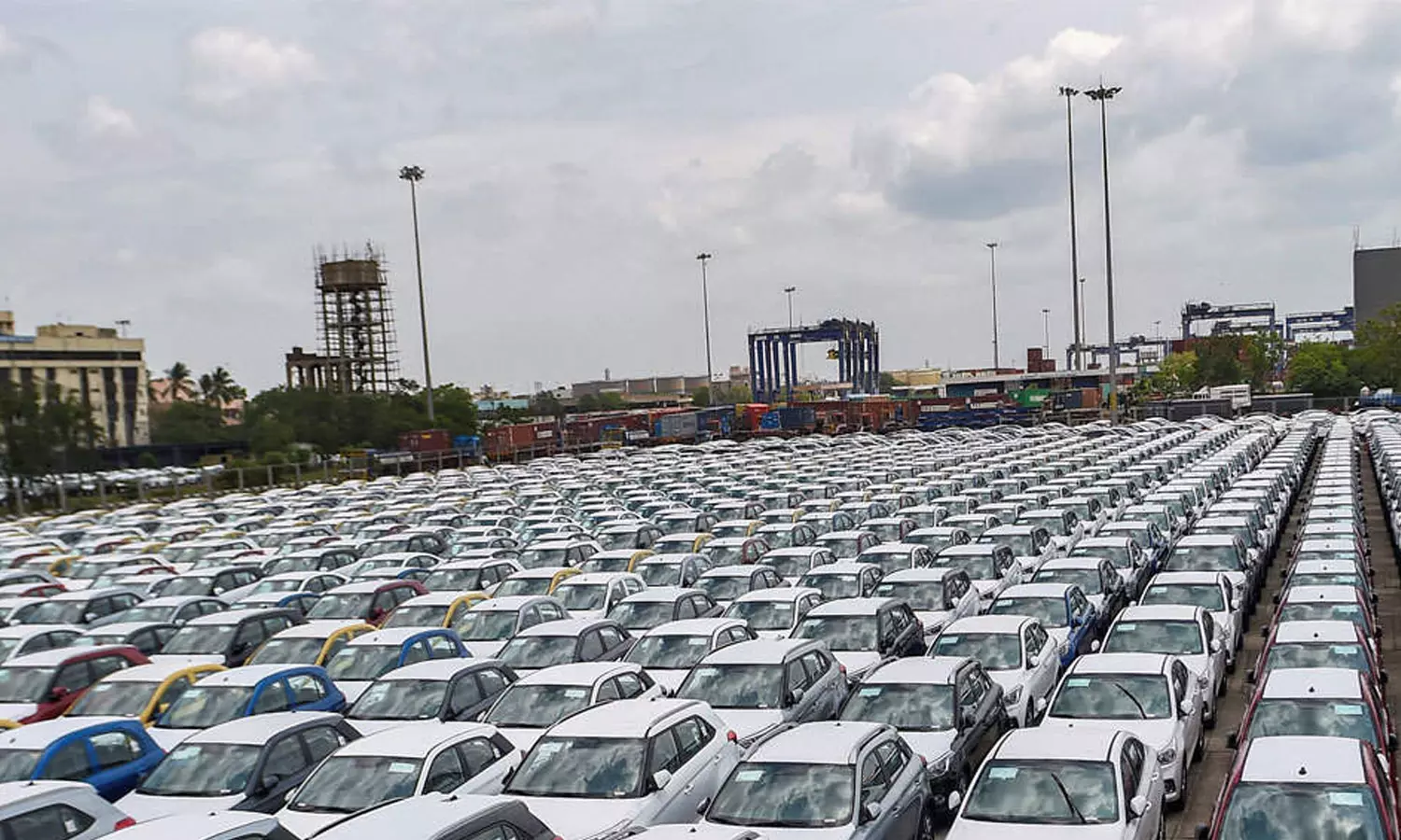 വാഹന മേഖലയില്‍ പരിഷ്കാരം വരുന്നു; പുതിയ വാഹനങ്ങള്‍ക്ക് 10 ശതമാനം വരെ വില കൂടാന്‍ സാധ്യത