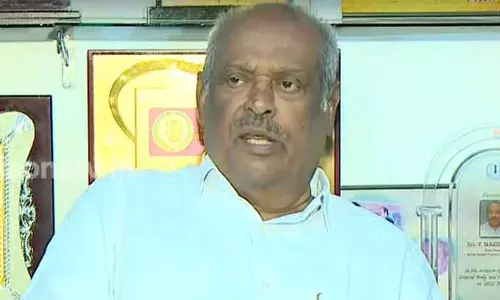 തിങ്കളാഴ്ച മുതല് കണ്ടെയ്ന്മെന്റ് സോണുകളിലടക്കം എല്ലാ കടകളും തുറക്കും; വ്യാപാരി വ്യവസായി ഏകോപന സമിതി തിങ്കളാഴ്ച മുതല് കണ്ടെയ്ന്മെന്റ് സോണുകളിലടക്കം എല്ലാ കടകളും തുറക്കും; വ്യാപാരി വ്യവസായി ഏകോപന സമിതി