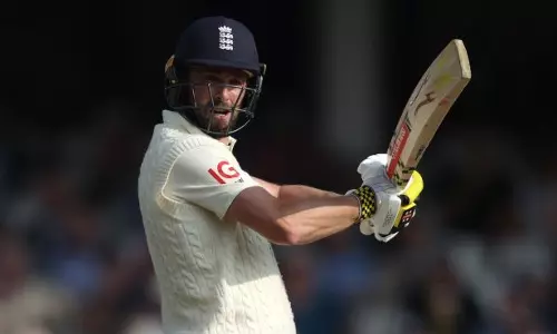 ബാറ്റിങ്ങിലും വോക്സ്; ഓവലില്‍ ലീഡുയര്‍ത്തി ഇംഗ്ലണ്ട്