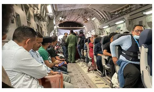 അഫ്ഗാനിൽ നിന്നും കൂടുതൽ പേരെ ഒഴിപ്പിക്കാൻ ഗൾഫ് രാജ്യങ്ങളുടെ പിന്തുണ തേടി ഇന്ത്യ