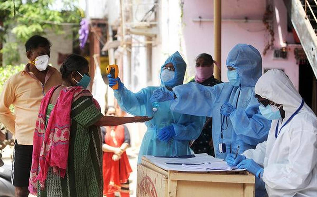 ഇളവുകള്‍ വെട്ടിച്ചുരുക്കി മൂന്നാം തരംഗത്തെ നേരിടാനൊരുങ്ങി സംസ്ഥാനങ്ങള്‍