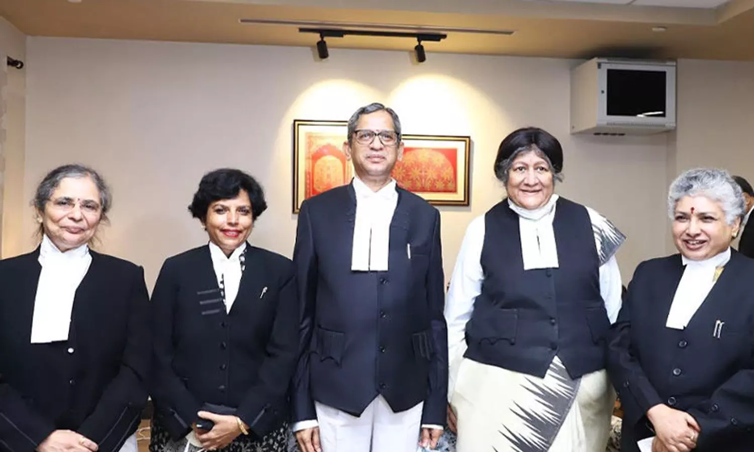 ഏറെ ബുദ്ധിമുട്ടിയിട്ടും നേടാനായത് 11 ശതമാനം മാത്രം; വനിതാ പ്രാതിനിധ്യത്തെക്കുറിച്ച് ചീഫ് ജസ്റ്റിസ്