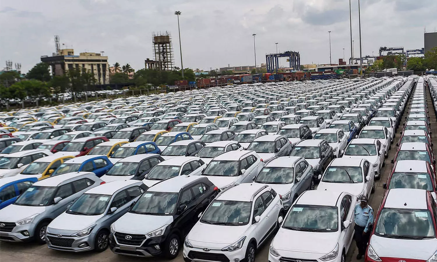 ആഗസ്റ്റിൽ ഇന്ത്യയിൽ ഏറ്റവും കൂടുതൽ വിറ്റ 10 കാറുകൾ ഇവയാണ്