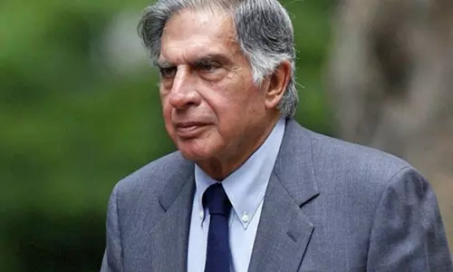 മോദിക്കും അമിത്ഷാക്കും പുറമേ രത്തൻ ടാറ്റ പി.എം കെയേർസ് ട്രസ്റ്റ് അംഗം, മറ്റുള്ളവർ ആരൊക്കെ? മോദിക്കും അമിത്ഷാക്കും പുറമേ രത്തൻ ടാറ്റ പി.എം കെയേർസ് ട്രസ്റ്റ് അംഗം, മറ്റുള്ളവർ ആരൊക്കെ?