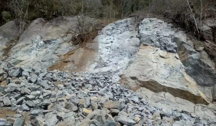 സംസ്ഥാനത്ത് സർക്കാർ ഭൂമിയില്‍ പാറ ഖനനത്തിന് നീക്കം