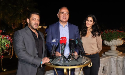 സൽമാൻ ഖാനും കത്രീന കൈഫിനും ഓട്ടോമൻ കൊട്ടാരത്തിൽ വിരുന്നു നൽകി തുർക്കി മന്ത്രി