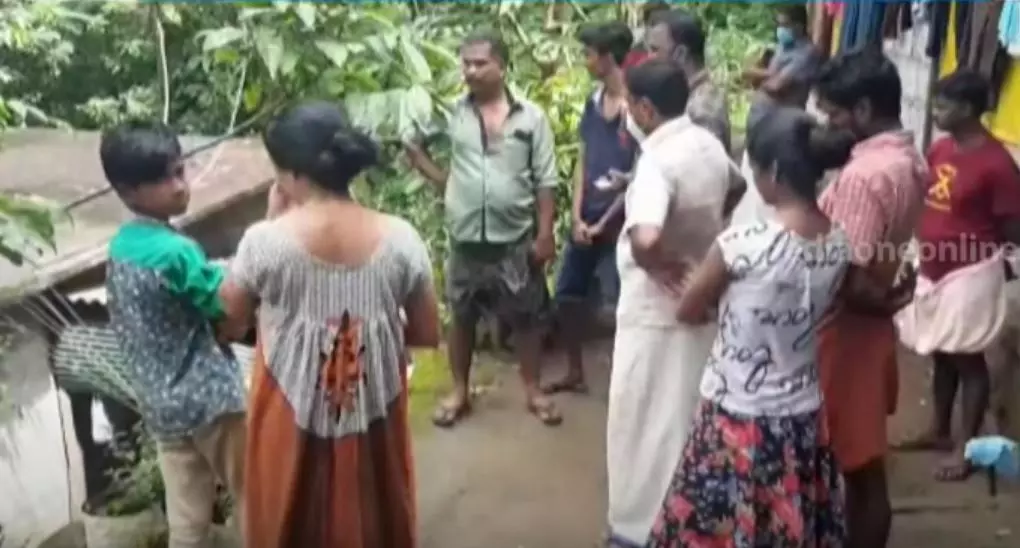 കുമളിയില് ജനവാസ മേഖലയിൽ പുലിയിറങ്ങി കുമളിയില് ജനവാസ മേഖലയിൽ പുലിയിറങ്ങി