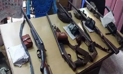 കളമശ്ശേരി തോക്ക് കേസ്; സ്വകാര്യ സെക്യൂരിറ്റി സ്ഥാപനത്തിലെ 19 ജീവനക്കാർ അറസ്റ്റിൽ കളമശ്ശേരി തോക്ക് കേസ്; സ്വകാര്യ സെക്യൂരിറ്റി സ്ഥാപനത്തിലെ 19 ജീവനക്കാർ അറസ്റ്റിൽ