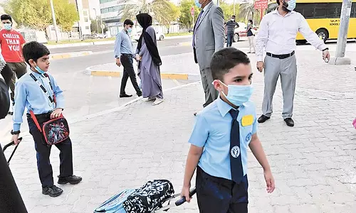 യുഎഇയിൽ വിദ്യാർത്ഥികൾക്കും അധ്യാപകർക്കും  മാസത്തിലൊരിക്കൽ സൗജന്യ പി.സി.ആർ ടെസ്​റ്റ്​