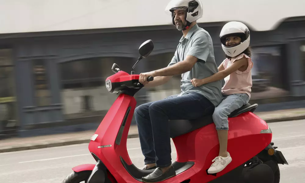 ഒല ഇലക്ട്രിക്ക് സ്കൂട്ടറുകൾ ഇന്ന് മുതൽ വീട്ടിലിരുന്ന് വാങ്ങാം ഒല ഇലക്ട്രിക്ക് സ്കൂട്ടറുകൾ ഇന്ന് മുതൽ വീട്ടിലിരുന്ന് വാങ്ങാം