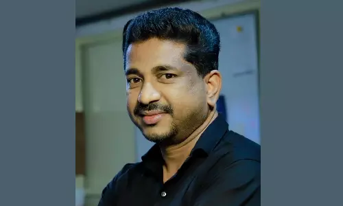 വനിതാ കമ്മീഷൻ മാധ്യമ പുരസ്കാരം മീഡിയവണിന്; മികച്ച ക്യാമറമാന് മനേഷ് പെരുമണ്ണ വനിതാ കമ്മീഷൻ മാധ്യമ പുരസ്കാരം മീഡിയവണിന്; മികച്ച ക്യാമറമാന് മനേഷ് പെരുമണ്ണ