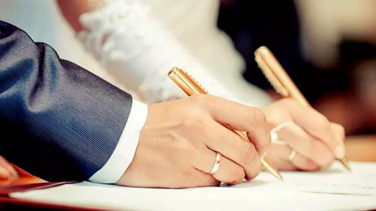 വിവാഹം രജിസ്റ്റർ ചെയ്യാൻ നേരിട്ട് ഹാജരാകേണ്ട ; ഡൽഹി ഹൈക്കോടതി വിവാഹം രജിസ്റ്റർ ചെയ്യാൻ നേരിട്ട് ഹാജരാകേണ്ട ; ഡൽഹി ഹൈക്കോടതി