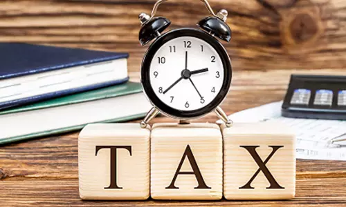 ആദായ നികുതി റിട്ടേണ്‍ സമര്‍പ്പിക്കാനുള്ള സമയപരിധി കേന്ദ്രം നീട്ടി