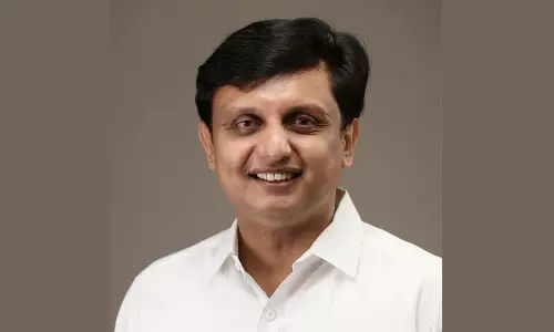 മിഠായിത്തെരുവില് ഇടക്കിടെ തീപിടിത്തമുണ്ടാവുന്നത് അന്വേഷിക്കും; ശാശ്വത പരിഹാരം വേണമെന്ന് മന്ത്രി റിയാസ് മിഠായിത്തെരുവില് ഇടക്കിടെ തീപിടിത്തമുണ്ടാവുന്നത് അന്വേഷിക്കും; ശാശ്വത പരിഹാരം വേണമെന്ന് മന്ത്രി റിയാസ്