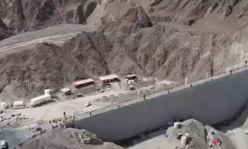 ഗൾഫിലെ ആദ്യ ജലവൈദ്യുത പദ്ധതി ദുബൈ ഹത്തയിൽ നിർമാണം തുടങ്ങി ഗൾഫിലെ ആദ്യ ജലവൈദ്യുത പദ്ധതി ദുബൈ ഹത്തയിൽ നിർമാണം തുടങ്ങി