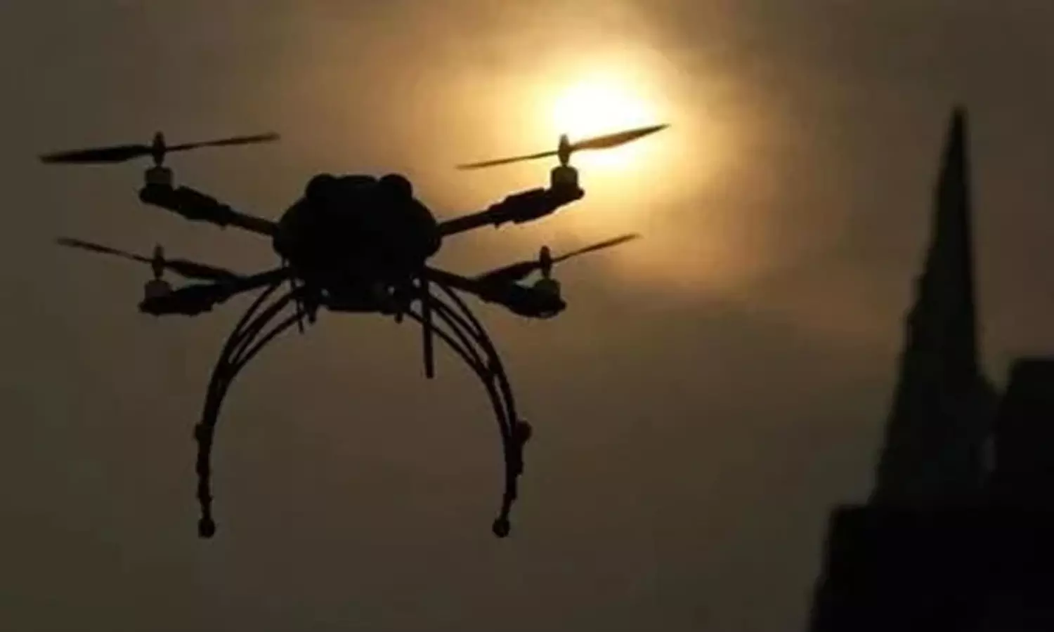 ആകാശത്ത് നിന്ന് മരുന്നുകള്‍; തെലുങ്കാനയില്‍ ഇനി വാക്‌സിനും മരുന്നും ഡ്രോണുകളില്‍ പറന്നെത്തും