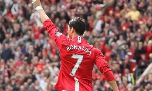 12 വർഷം മുമ്പ് പോയ നായകൻ വീണ്ടും അവതരിക്കുന്നു; റോണോയുടെ തിരിച്ചുവരവില്‍ യുണൈറ്റഡിന്‍റെ ചെകുത്താൻ കോട്ട ചുവപ്പണിയും