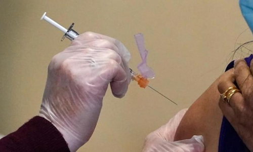 വാക്സിൻ സ്വീകരിച്ചവർ കോവിഡ് ബാധിച്ച് മരിക്കാനുള്ള സാധ്യത  11 മടങ്ങ് കുറവാണെന്ന് റിപ്പോർട്ട്