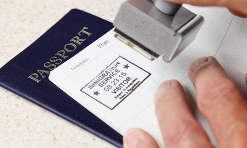 ഒമാനിലെ ഇന്ത്യൻ സ്കൂൾ വിദ്യാർഥികൾക്ക് റെസിഡൻറ് കാർഡ് എടുക്കുന്നതിനുള്ള സമയപരിധി  നീട്ടി