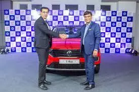 സബ്സ്ക്രിപ്ഷനിലൂടെ കാറുകൾ സ്വന്തമാക്കാം ; അവസരമൊരുക്കി ഫോക്സ് വാഗൺ സബ്സ്ക്രിപ്ഷനിലൂടെ കാറുകൾ സ്വന്തമാക്കാം ; അവസരമൊരുക്കി ഫോക്സ് വാഗൺ