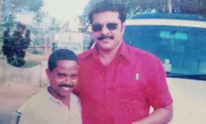 ഈ മനുഷ്യൻ മമ്മൂട്ടിക്കു എത്ര പ്രിയപ്പെട്ടവനാണെന്ന് മനസിലാക്കാൻ വൈകിപ്പോയി ഈ മനുഷ്യൻ മമ്മൂട്ടിക്കു എത്ര പ്രിയപ്പെട്ടവനാണെന്ന് മനസിലാക്കാൻ വൈകിപ്പോയി