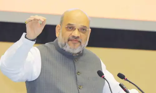 മോദി അന്താരാഷ്ട്ര വേദികളിൽ ഹിന്ദിയിൽ സംസാരിക്കുന്നു; യുവത സ്വന്തം ഭാഷ ഉപയോഗിക്കണമെന്ന് അമിത് ഷാ മോദി അന്താരാഷ്ട്ര വേദികളിൽ ഹിന്ദിയിൽ സംസാരിക്കുന്നു; യുവത സ്വന്തം ഭാഷ ഉപയോഗിക്കണമെന്ന് അമിത് ഷാ