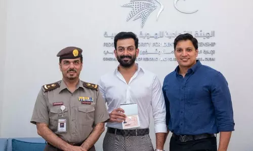 ഗോള്‍ഡ് സിനിമയില്‍ ചേരുന്നതിനു മുന്‍പ് ഗോള്‍ഡന്‍ വിസ ചിത്രം പങ്കുവെച്ച് പൃഥ്വിരാജ്