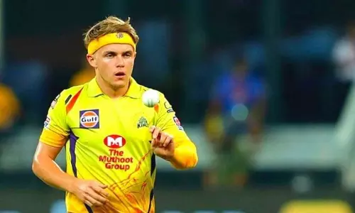 ആറ് ദിവസം ക്വാറന്റൈന്; ചെന്നൈ താരം സാം കറന് മുംബൈക്കെതിരായ മത്സരം നഷ്ടമാകും ആറ് ദിവസം ക്വാറന്റൈന്; ചെന്നൈ താരം സാം കറന് മുംബൈക്കെതിരായ മത്സരം നഷ്ടമാകും