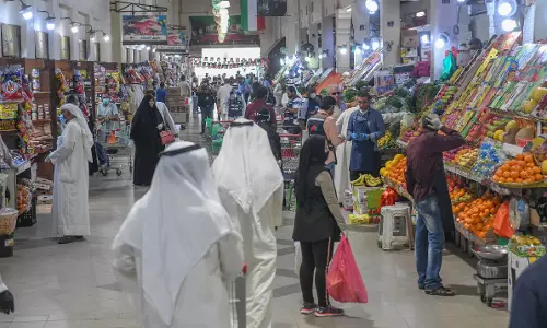 ഇഖാമ ലംഘകര്ക്കായുള്ള പരിശോധന ശക്തമാക്കി കുവൈത്ത് ഇഖാമ ലംഘകര്ക്കായുള്ള പരിശോധന ശക്തമാക്കി കുവൈത്ത്
