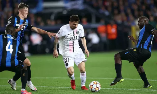 മെസ്സിയും നെയ്മറും എംബാപ്പെയും ഉണ്ടായിട്ടെന്തു കാര്യം; ക്ലബ് ബ്രുഗയോളം  വരില്ല പിഎസ്ജി!