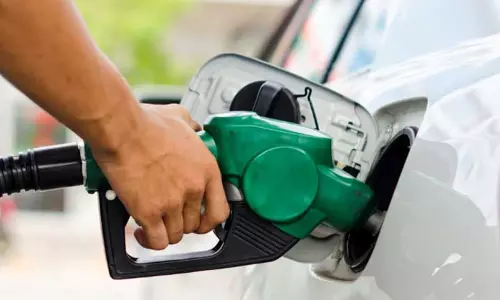 55 രൂപയ്ക്ക് പെട്രോൾ കിട്ടുമോ? നിർണായക ജിഎസ്ടി കൗൺസിൽ യോഗം നാളെ