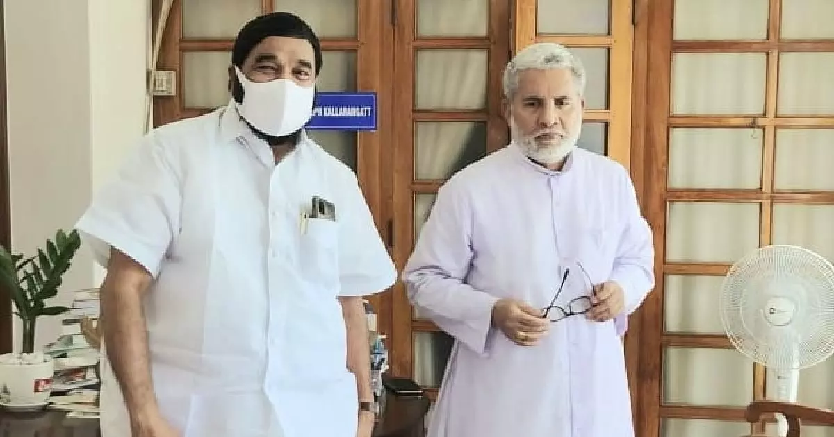 വർഗീയ പ്രചാരകനെതിരെ നടപടിയെടുക്കാതെ എന്ത് മതേതരത്വത്തെ കുറിച്ചാണ് സർക്കാർ സംസാരിക്കുന്നത്? വിമര്ശനവുമായി ഇടത് അനുകൂലികള് വർഗീയ പ്രചാരകനെതിരെ നടപടിയെടുക്കാതെ എന്ത് മതേതരത്വത്തെ കുറിച്ചാണ് സർക്കാർ സംസാരിക്കുന്നത്? വിമര്ശനവുമായി ഇടത് അനുകൂലികള്