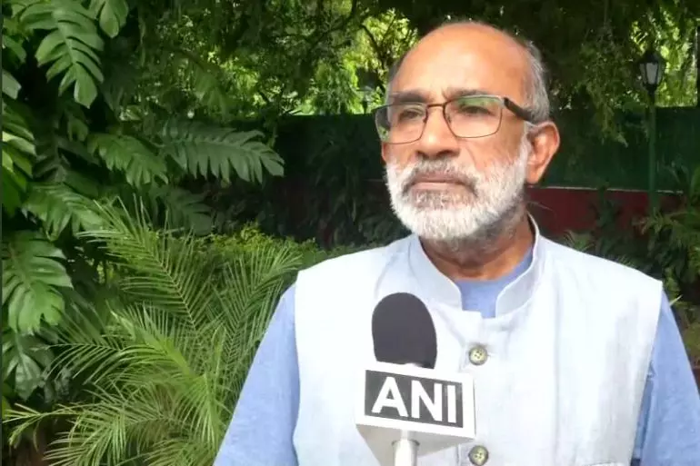 കേരളം അടുത്ത പത്ത് വര്‍ഷത്തിനുള്ളില്‍ മറ്റൊരു അഫ്ഗാനിസ്താനായി മാറും: അല്‍ഫോണ്‍സ് കണ്ണന്താനം