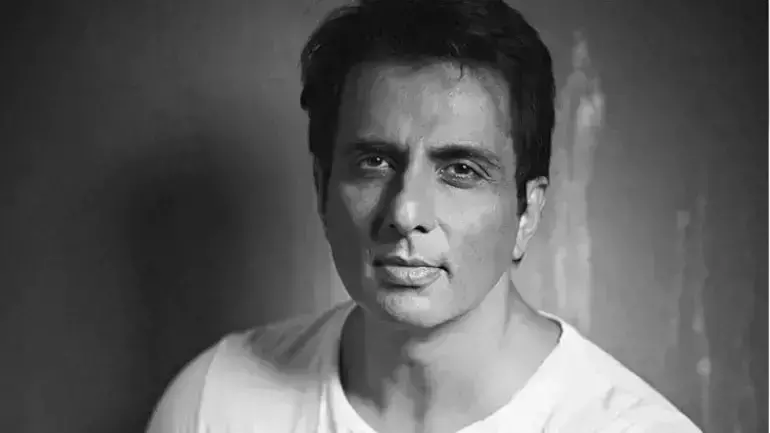 സോനു സൂദ് 250 കോടിയുടെ സാമ്പത്തിക ക്രമക്കേട് നടത്തിയെന്ന് ആദായ നികുതി വകുപ്പ്