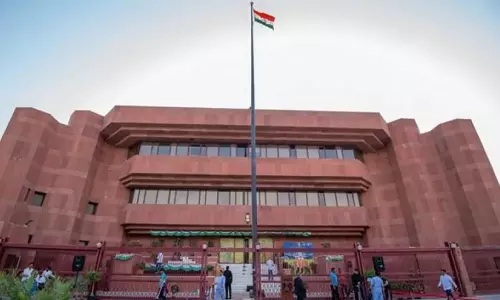 കുവൈത്തില് നിന്ന് പ്രവാസം മതിയാക്കി മടങ്ങുന്ന മുതിര്ന്ന ഇന്ത്യന് പൗരന്മാര്ക്ക് ഇന്ത്യൻ സ്ഥാനപതിയുമായി സംവദിക്കാൻ അവസരം കുവൈത്തില് നിന്ന് പ്രവാസം മതിയാക്കി മടങ്ങുന്ന മുതിര്ന്ന ഇന്ത്യന് പൗരന്മാര്ക്ക് ഇന്ത്യൻ സ്ഥാനപതിയുമായി സംവദിക്കാൻ അവസരം