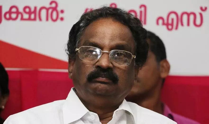 കണ്ണമ്പ്ര ഭൂമി ഇടപാട്; എ.കെ ബാലനെതിരെ അന്വേഷണം വേണമെന്ന് കോണ്ഗ്രസ് കണ്ണമ്പ്ര ഭൂമി ഇടപാട്; എ.കെ ബാലനെതിരെ അന്വേഷണം വേണമെന്ന് കോണ്ഗ്രസ്