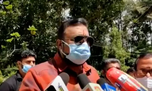 എല്ലാത്തിലും മുഖ്യമന്ത്രി മറുപടി പറയേണ്ട കാര്യമില്ല; സര്‍ക്കാരിനെ പിന്തുണച്ച് സുരേഷ് ഗോപി