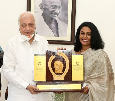 ശരണ്യയുടെ വീടിന്‍റെ ആധാരം എന്‍റെ പേരിലാണെന്ന് വരെ അവര്‍ കഥകളിറക്കി; സീമ ജി.നായര്‍