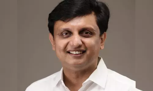 കലാകാരന്മാർക്കായി കൂടുതല് പദ്ധതികൾ നടപ്പിലാക്കും മന്ത്രി പി.എ മുഹമ്മദ് റിയാസ് കലാകാരന്മാർക്കായി കൂടുതല് പദ്ധതികൾ നടപ്പിലാക്കും മന്ത്രി പി.എ മുഹമ്മദ് റിയാസ്