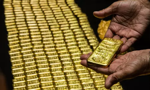 കോഴിക്കോട് നഗരത്തിലെ സ്വര്‍ണ കവര്‍ച്ചക്ക് പിന്നില്‍ എട്ടംഗ സംഘം; സി.സി ടിവി ദൃശ്യങ്ങള്‍ പുറത്ത്