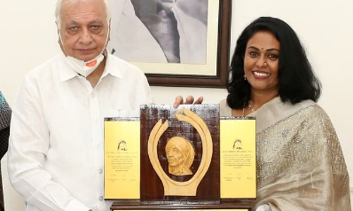 ശരണ്യയുടെ വീടിന്‍റെ ആധാരം എന്‍റെ പേരിലാണെന്ന് വരെ അവര്‍ കഥകളിറക്കി; സീമ ജി.നായര്‍