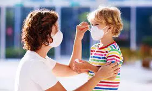 കുട്ടികള്‍ എപ്പോളാണ് മാസ്ക് ധരിക്കേണ്ടത്? വിദഗ്ധര്‍ പറയുന്നതിങ്ങനെ...