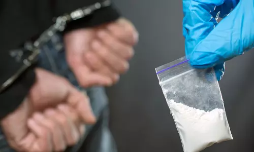 ദുരൂഹത ഒഴിയാതെ അദാനിയുടെ പോര്‍ട്ടിലെ ഹെറോയിന്‍ വേട്ട; ഗുജറാത്ത് എങ്ങനെ മയക്കുമരുന്ന് മാഫിയയുടെ ഇഷ്ട കവാടമായെന്ന് കോണ്‍ഗ്രസ്