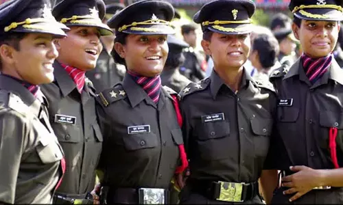 നാഷണല് ഡിഫന്സ് അക്കാദമിയില് പെണ്കുട്ടികള്ക്ക് ഈ വര്ഷം തന്നെ പ്രവേശനം നല്കണമെന്ന് സുപ്രീംകോടതി നാഷണല് ഡിഫന്സ് അക്കാദമിയില് പെണ്കുട്ടികള്ക്ക് ഈ വര്ഷം തന്നെ പ്രവേശനം നല്കണമെന്ന് സുപ്രീംകോടതി