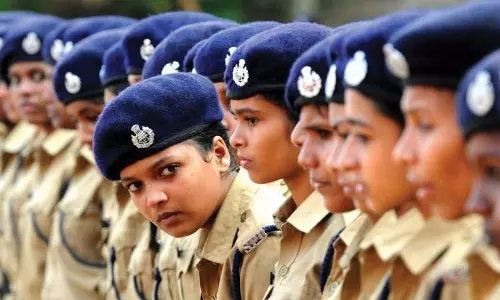 സ്റ്റുഡൻറ് പൊലീസ് കേഡറ്റ് യൂനിേഫോമില്‍ മതവിശ്വാസം പാലിക്കാനവുന്നില്ലെന്ന ഹരജിയില്‍ ഇടപെടാതെ ഹൈക്കോടതി