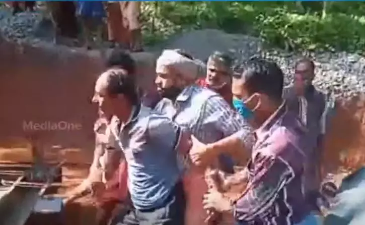 നോക്കുകൂലി നൽകാത്തതിന് കരാറുകാരന് മര്‍ദനം; രണ്ട് ഐ.എന്‍.ടി.യു.സി പ്രവര്‍ത്തകര്‍ അറസ്റ്റില്‍