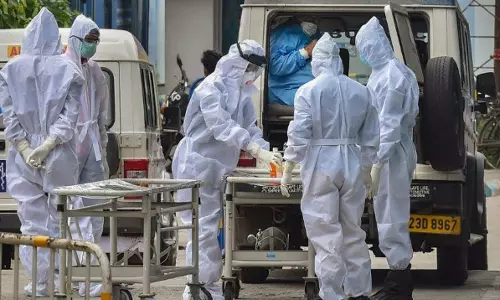 കോവിഡ് നഷ്ടപരിഹാരം; കേന്ദ്രം സമർപ്പിച്ച മാർഗനിർദേശം തൃപ്തികരമെന്ന് സുപ്രിം കോടതി കോവിഡ് നഷ്ടപരിഹാരം; കേന്ദ്രം സമർപ്പിച്ച മാർഗനിർദേശം തൃപ്തികരമെന്ന് സുപ്രിം കോടതി