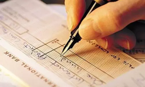 ഒക്ടോബര്‍ ഒന്നു മുതല്‍ ഈ ബാങ്കുകളുടെ ചെക്ക് ബുക്കുകള്‍ അസാധുവാകും; മുന്നറിയിപ്പ്